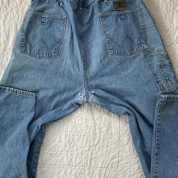 Vintage Wrangler Jeans 36x32 Made in USA Cowboy Cut – Distressed with Flaw - Picture 9 of 9